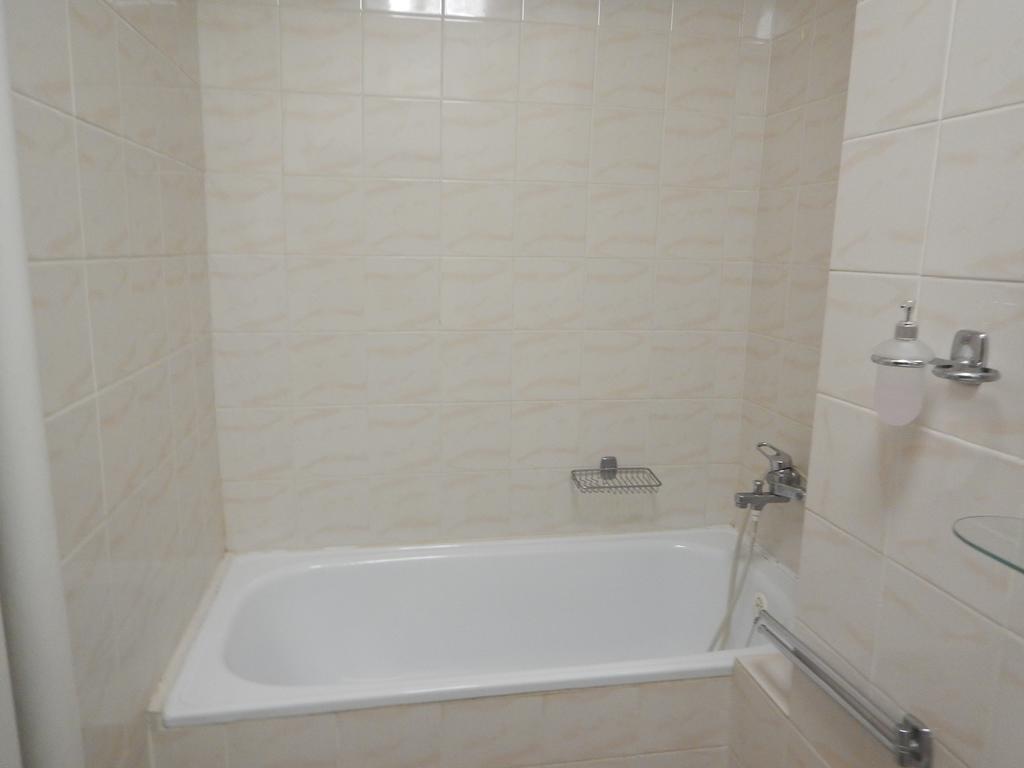 Biznis Centrum / Ubytovna Rožňava Extérieur photo